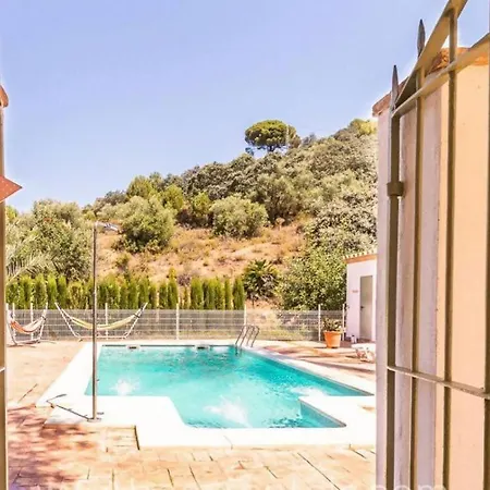 Casa rural Menestrales Lora del Río